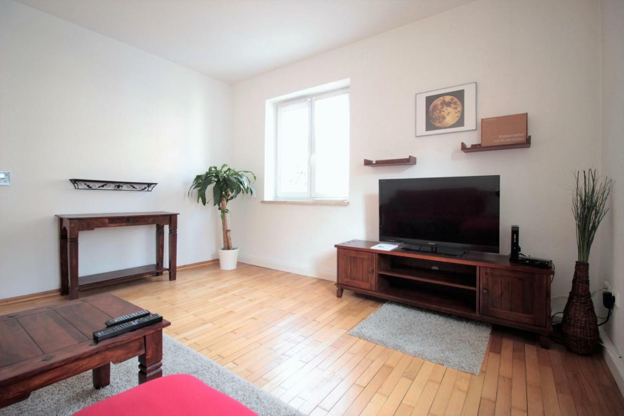 Charming 3-Bedroom Apartment With Parking Lot Вюрцбург Экстерьер фото