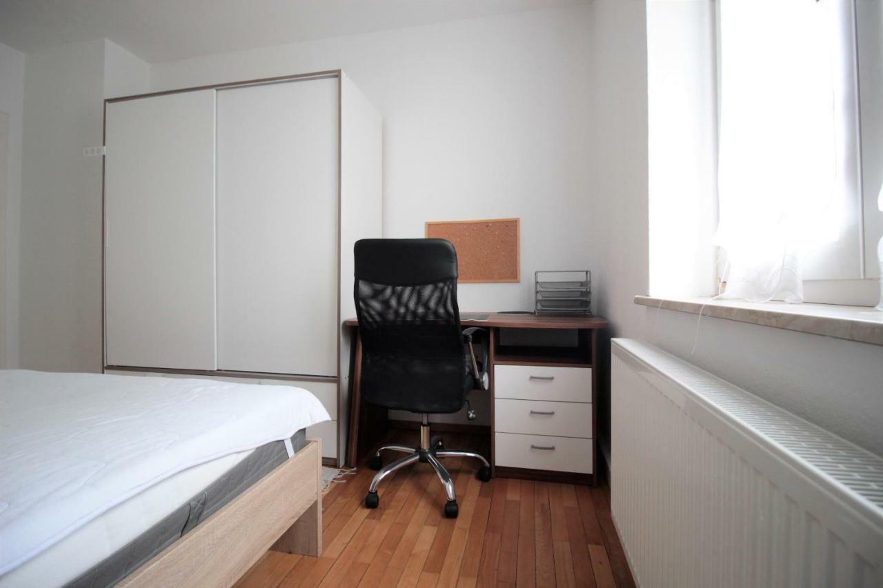 Charming 3-Bedroom Apartment With Parking Lot Вюрцбург Экстерьер фото